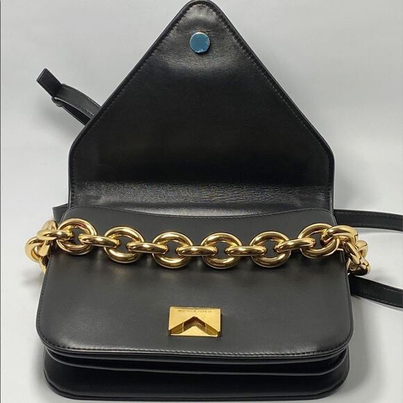 Bottega Veneta Small Mount Crossbody Bag - Picture 12 of 15